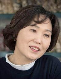 김은숙 (시인, 웹진 [ㅊ·ㅂ] 편집장)