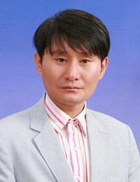 박연수 (웹진 [ㅊ·ㅂ] 편집위원)