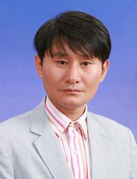 박연수 (웹진 [ㅊ·ㅂ] 편집위원)